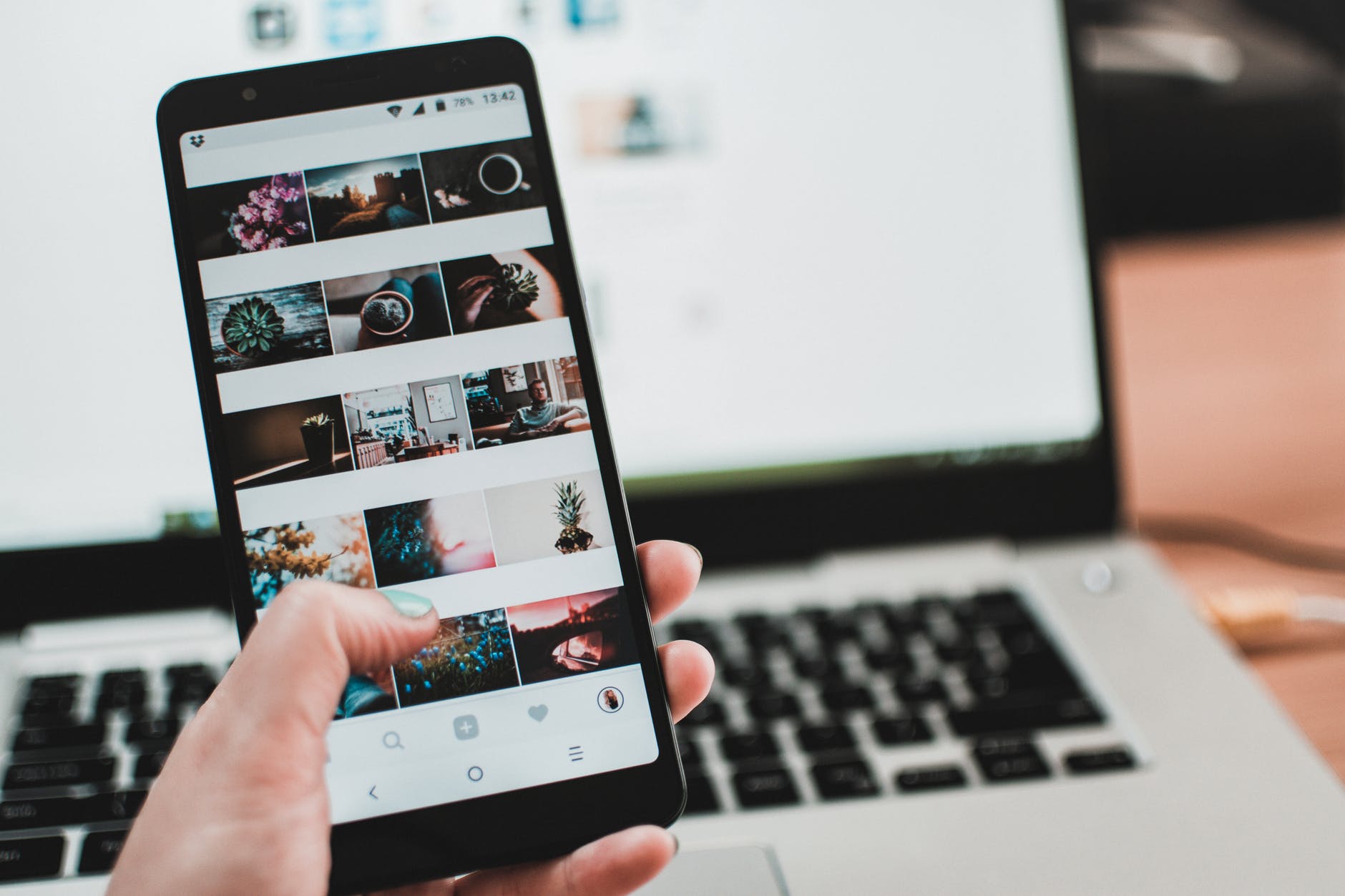 Instagram använder nu AI för att skämma ut dig innan du lägger upp mobbning eller stötande bildtexter