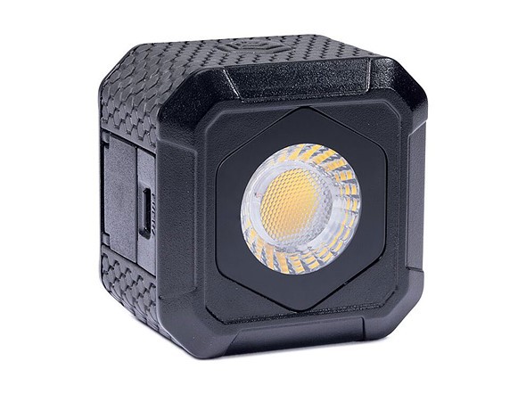 Lume Cube AIR är en superportabel, appkontrollerad lampa för ditt foto- och videoarbete