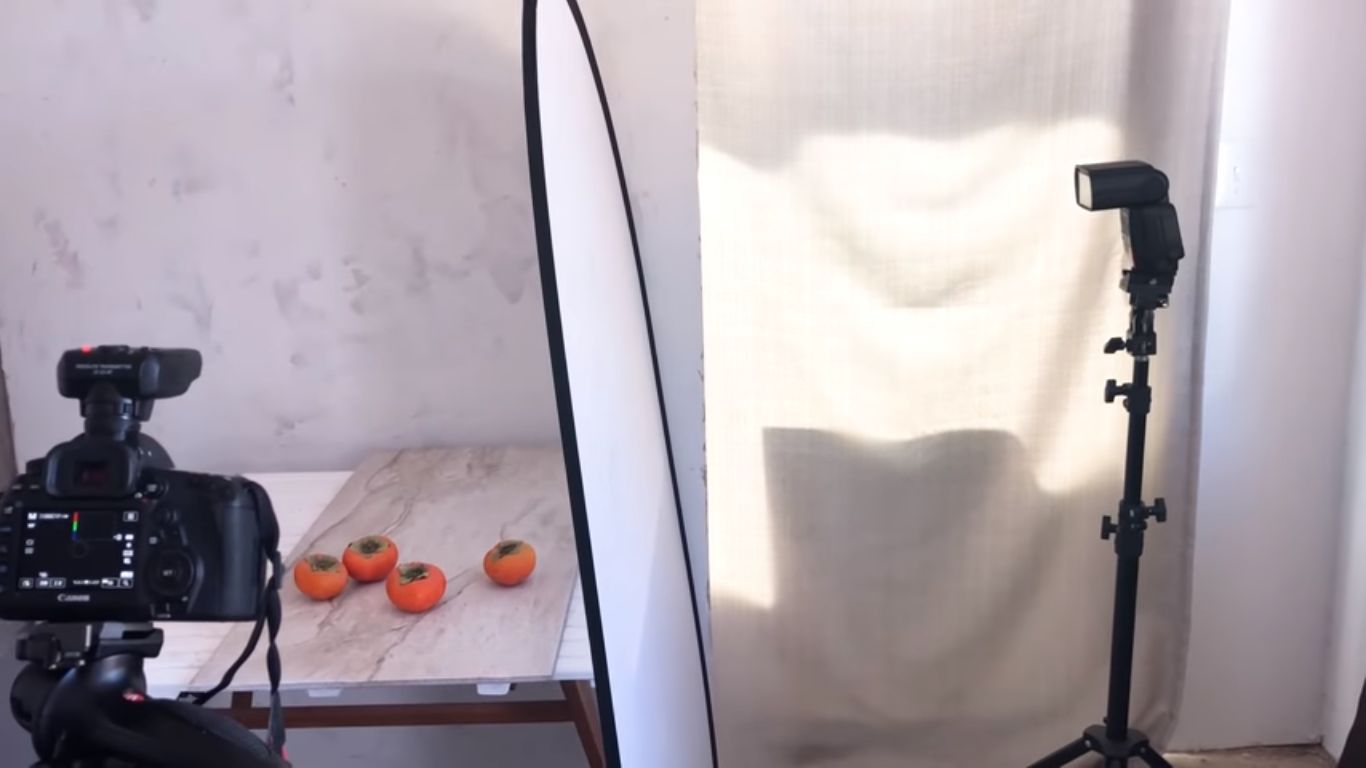 Tre grundläggande tips för att använda artificiell belysning för matfotografering