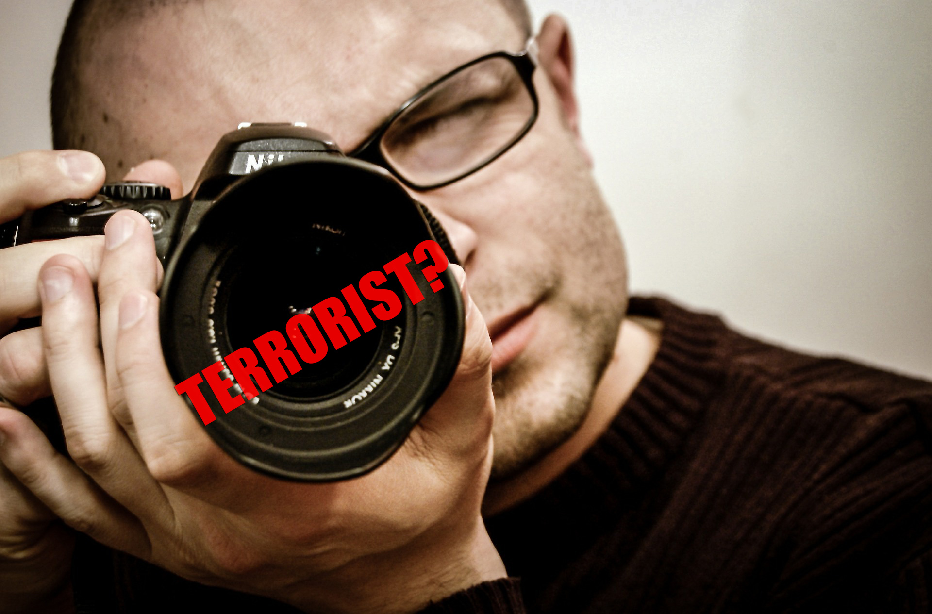 Homeland Security varnar allmänheten för att fotografering kan vara ett tecken på terrorism