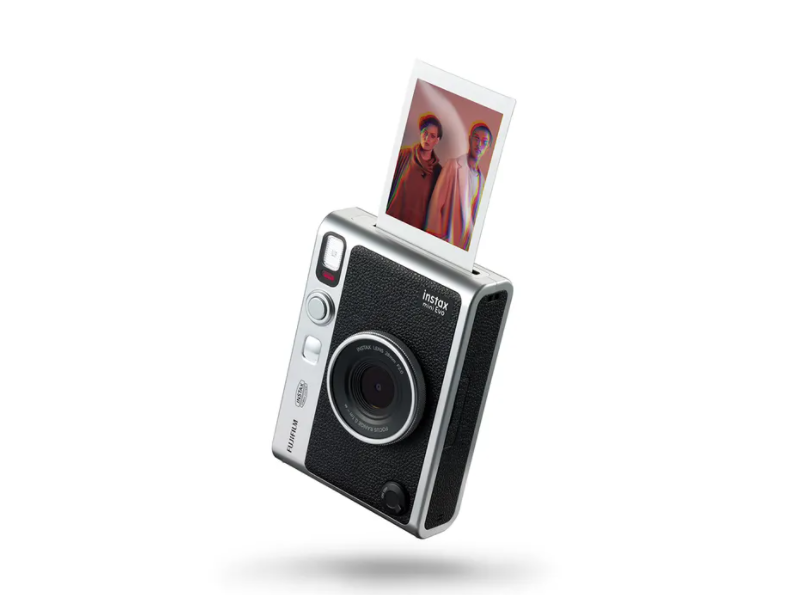 Fujifilm presenterar Instax Mini Evo Instant Camera i retrodesign
