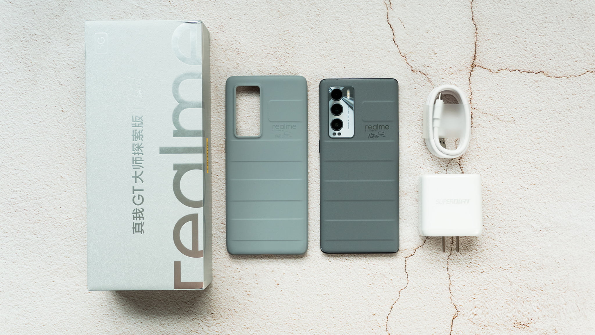 Realme förbereder en ny flaggskeppssmartphone Realme GT Pro 2