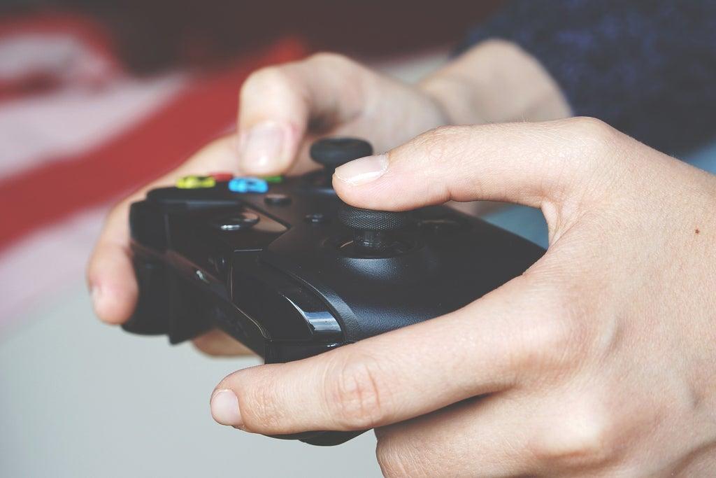 Amazon erövrar spelare!  Detta brutala spel är gratis!