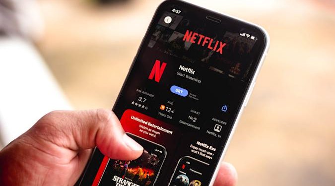 Netflix kan få böter på 1 miljon rubel för att främja HBT-personer i Ryssland