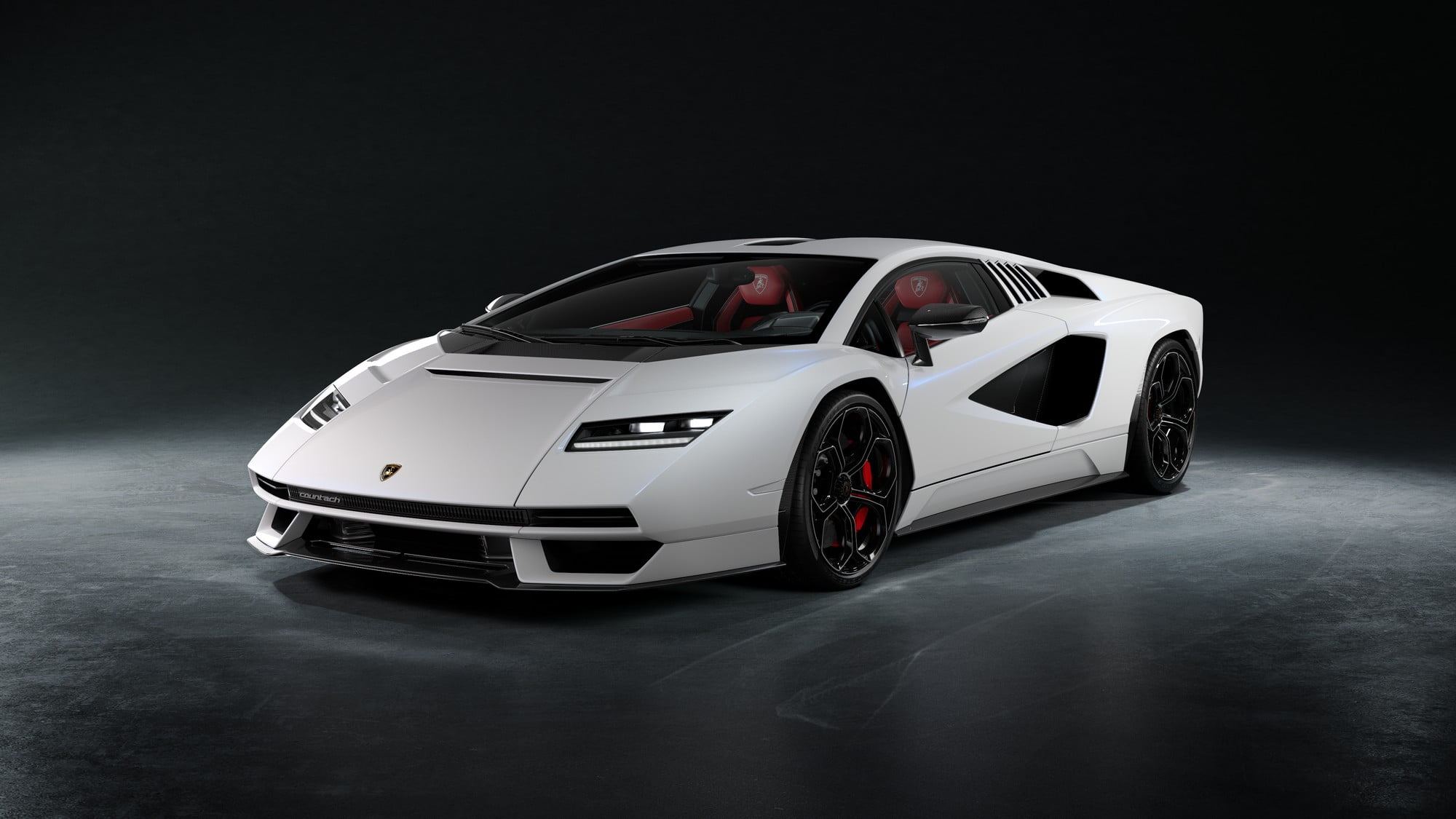 Reinkarnationen av Lamborghini Countach fick en hybridmotor med en kapacitet på 819 hk, acceleration till “hundratals” på 2,8 sekunder och en maximal hastighet på 355 km / h – Aroged