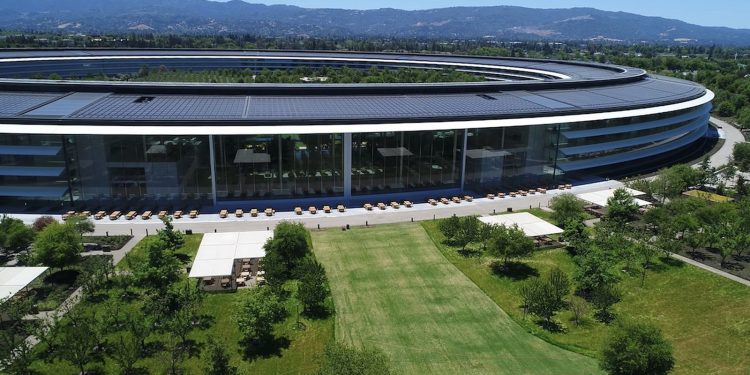 USA:s arbetsdepartement lanserar Apples tillsyn över avskedande av anställda för trakasserier, sexism och osäkra arbetsförhållanden