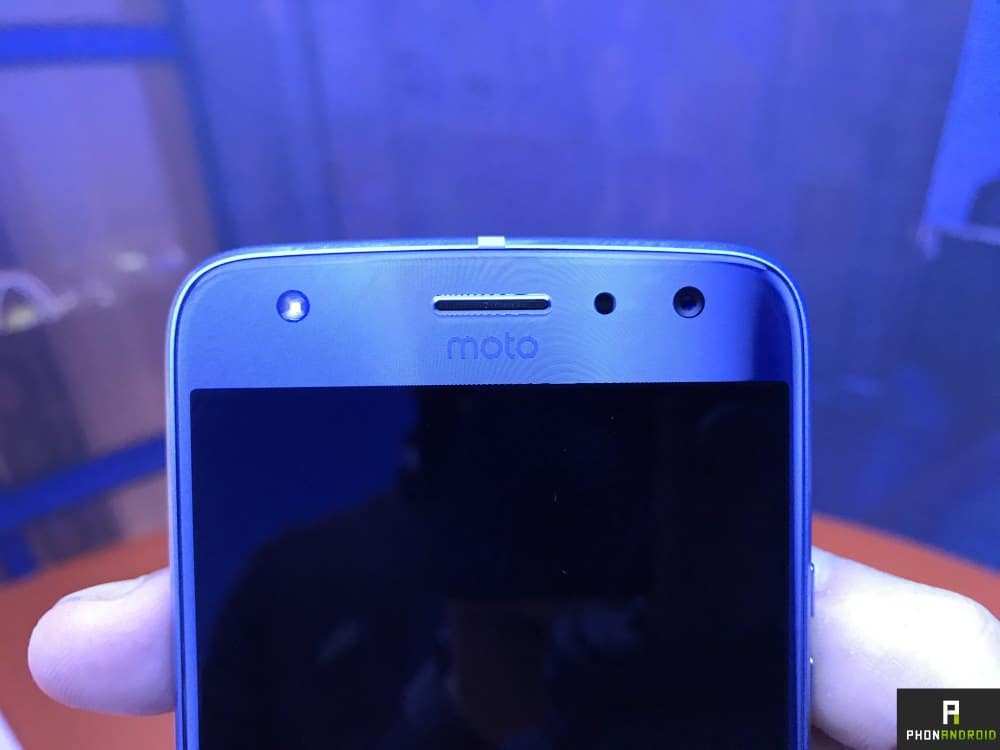Moto X4 kommer igång