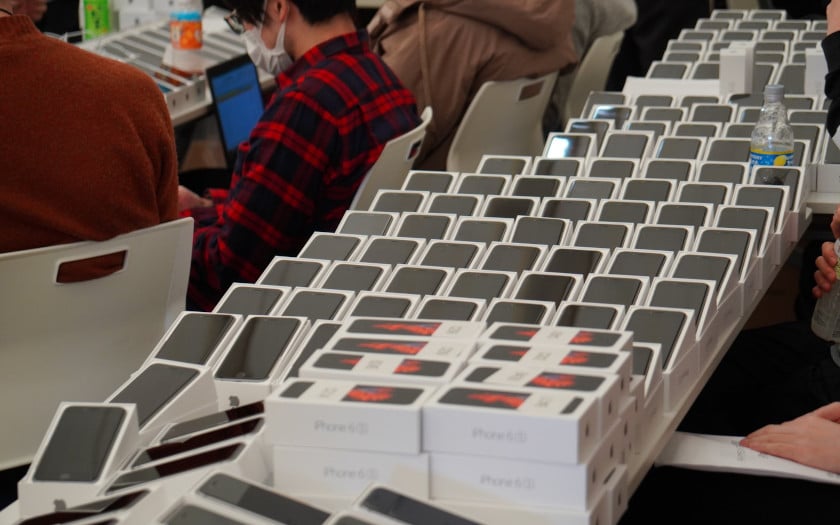 Japan skickar 2000 iPhones till passagerare på coronavirusinfekterad båt