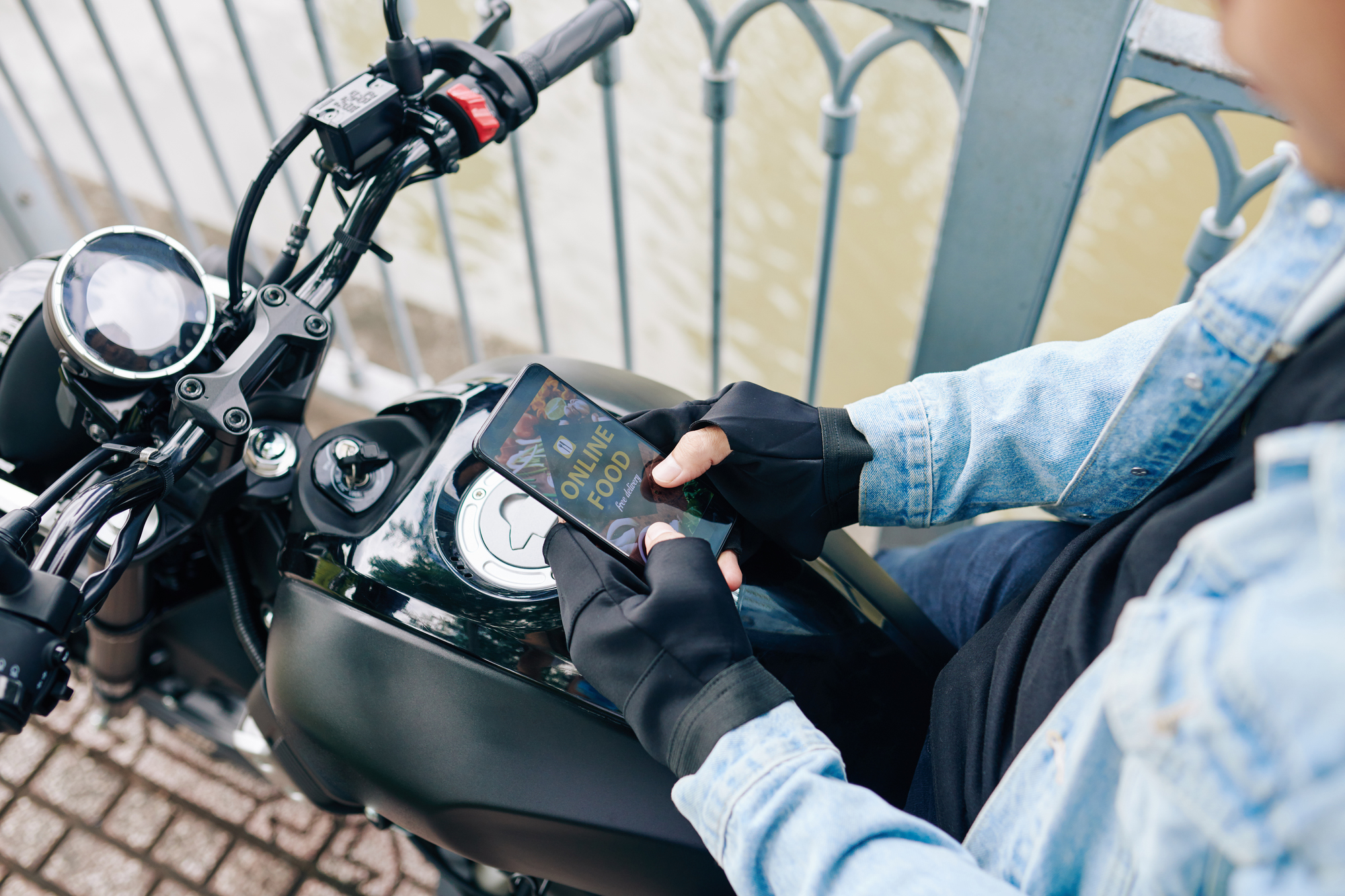 Fäst inte din iPhone på en motorcykel om du vill att kameran ska fungera, säger Apple
