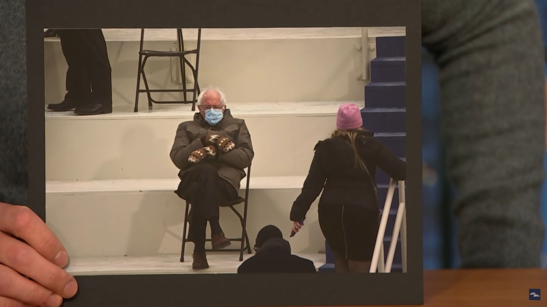 Fotografen bakom viral bild av Bernie Sanders önskar att han aldrig tog ett meme