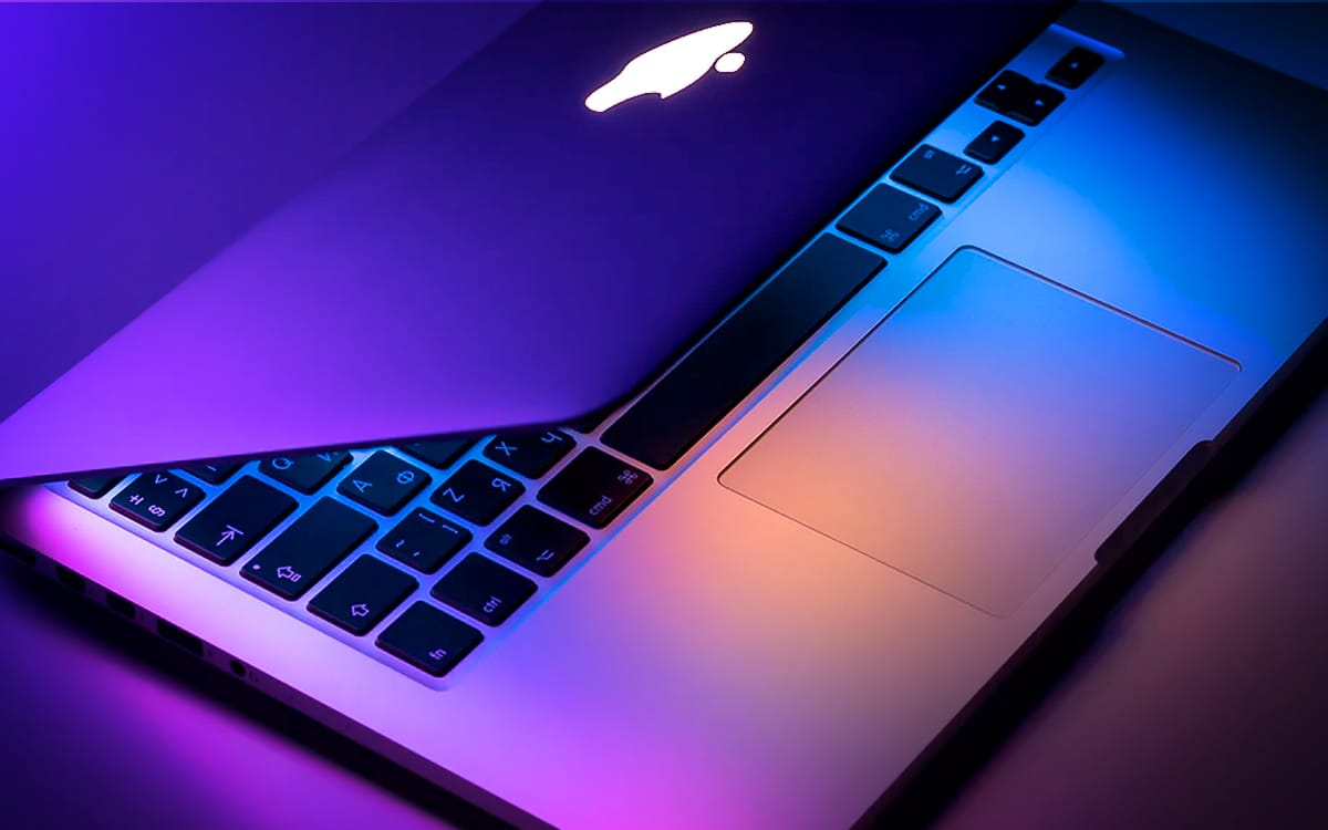 Den första MacBook Pro 13 med en ARM-processor kunde komma 2020