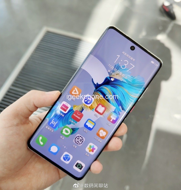 Huawei Nova 8 Real Phone Hands-on Video: Kirin 985 Chip