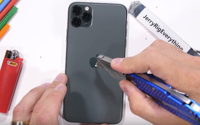 iPhone 11 Pro Max: detta stresstest visar att det är nästan oförstörbart i video